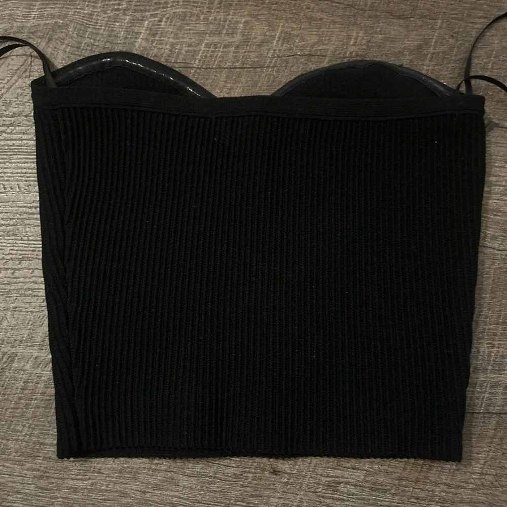 Babaton Sculpt Knit Black Strapless top - Picture 5 of 5